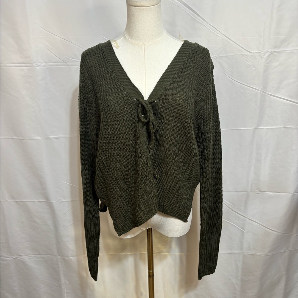NWT‎ Love Change Italy Olive Green Lace Up Knit Sweater Size Medium